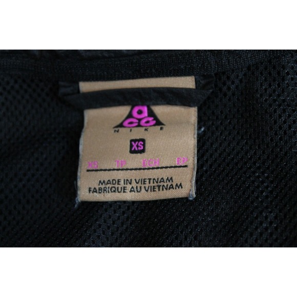 Nike ACG Hooded Lightweight Nylon Jacket Womens size XS Black Full Zip - Picture 8 of 9